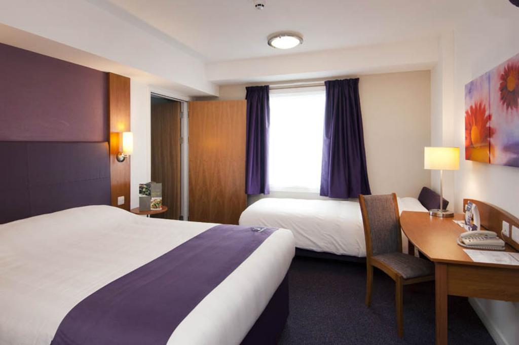 Premier Inn Epsom Central Camera foto